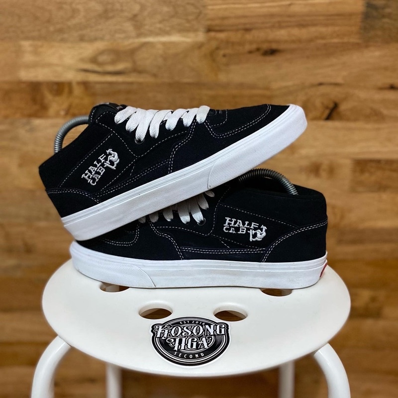 Vans Skate Half Cab Black White / 40 / second preloved