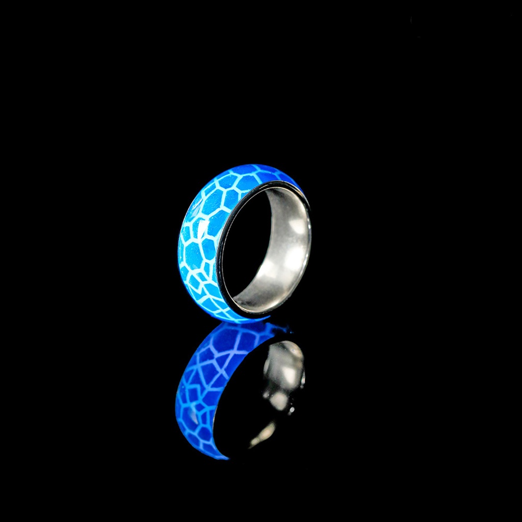 Cincin Luminous Bahan Stainless Steel Gaya Vintage Untuk Unisex