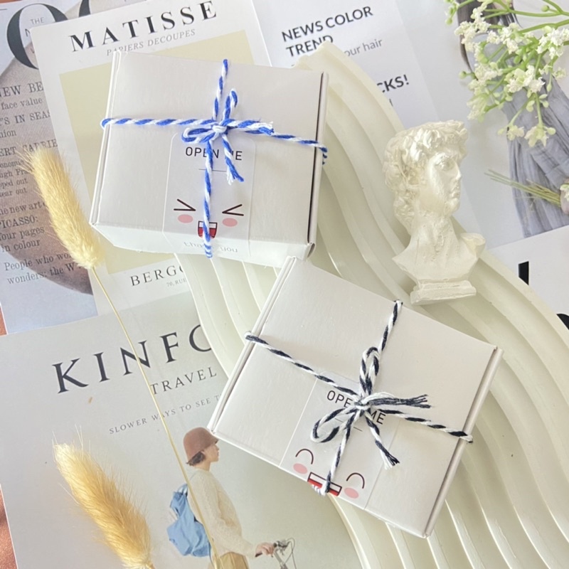 

BOX untuk kado gelang ukuran 6x6x3 | TAMBAHAN BOX | Bunga kering | Bucket bunga kering| GIFT BOX /KARTU UCAPAN