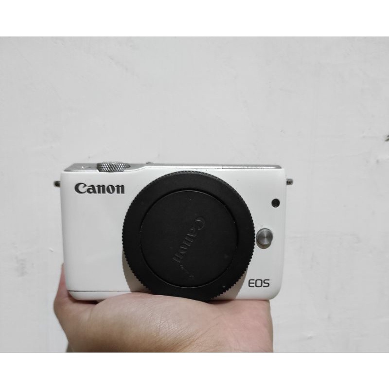 KAMERA MIRRORLESS CANON M10 BODY ONLY