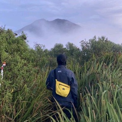 tas slempang waistbag slingbag pria terbaru 2022 preimum murah