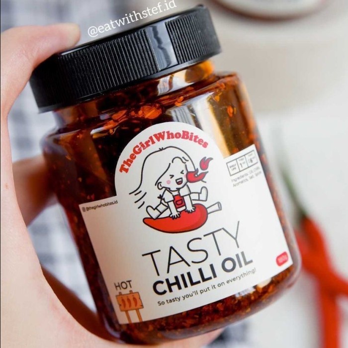 

NEW Tasty Chilli Oil (HOT) by Thegirlwhobites