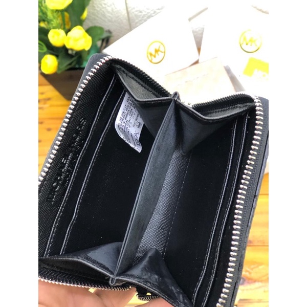 dompet mini wanita M KA EMBOSED  uk 13x9 kode 0922