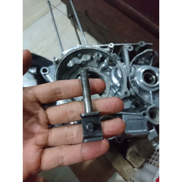 Cakar Ayam Ceker Ayam Dudukan Lidah Tensioner Kamrat CB 100 CB 125 GL 100 GL 125 GL Series Original 