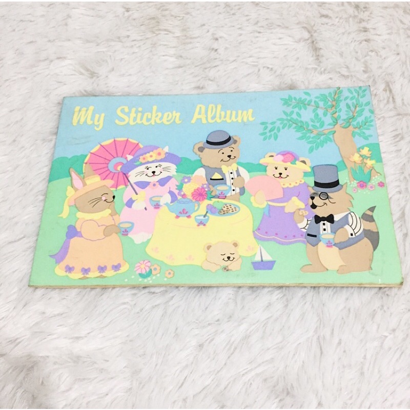 

Original Sandy Lion Canada Premium Sticker Book Import Buku Stiker Album