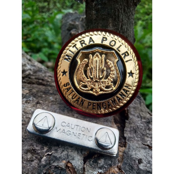 pin mitra polri satpam magnet akrilik gerigi