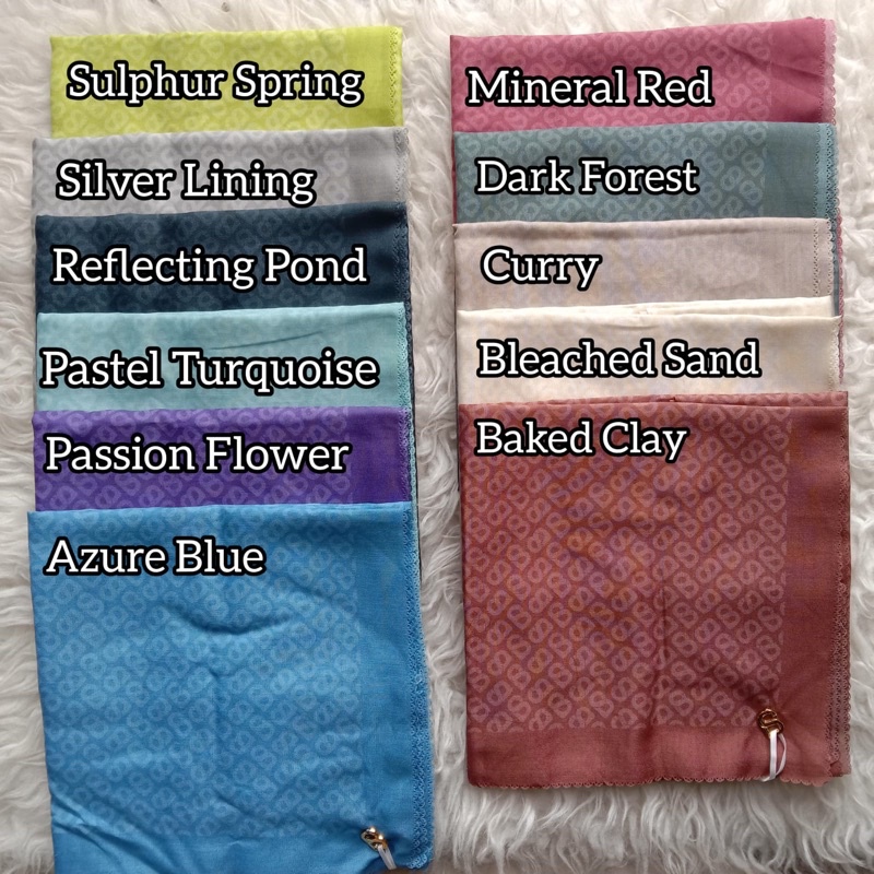 BUTTONSCARVES THE TAPIS SQUARE SERIES