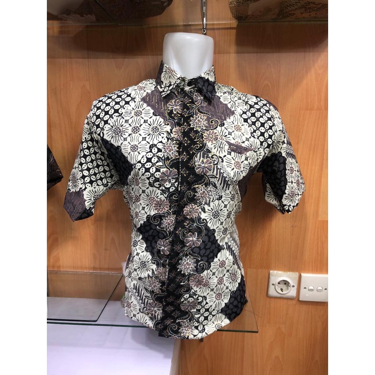 Kemeja Batik Pria Lengan Pendek Batik Katun Halus