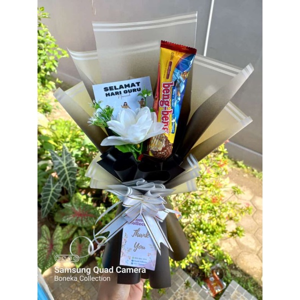 

Mini Buket isi Beng-beng & Bunga bisa request warna dan kartu ucapan