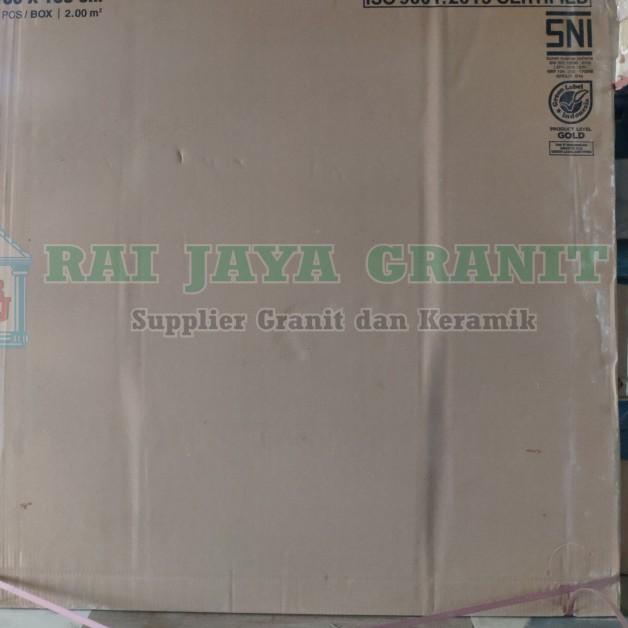 Granit 100x100 Topaz Indogress KW E