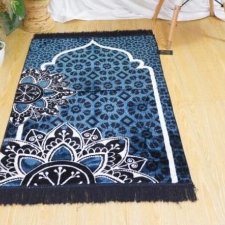 sejadah Turki timbul tebal/ sejadah premium - Hitam