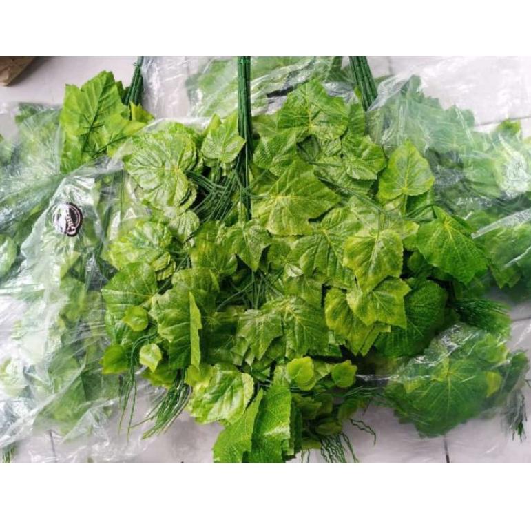 ⇓ Daun anggur dekorasi x3 ( 1 lusin ) backdrop // bunga dekorasi // daun dekorasi // bunga artificia