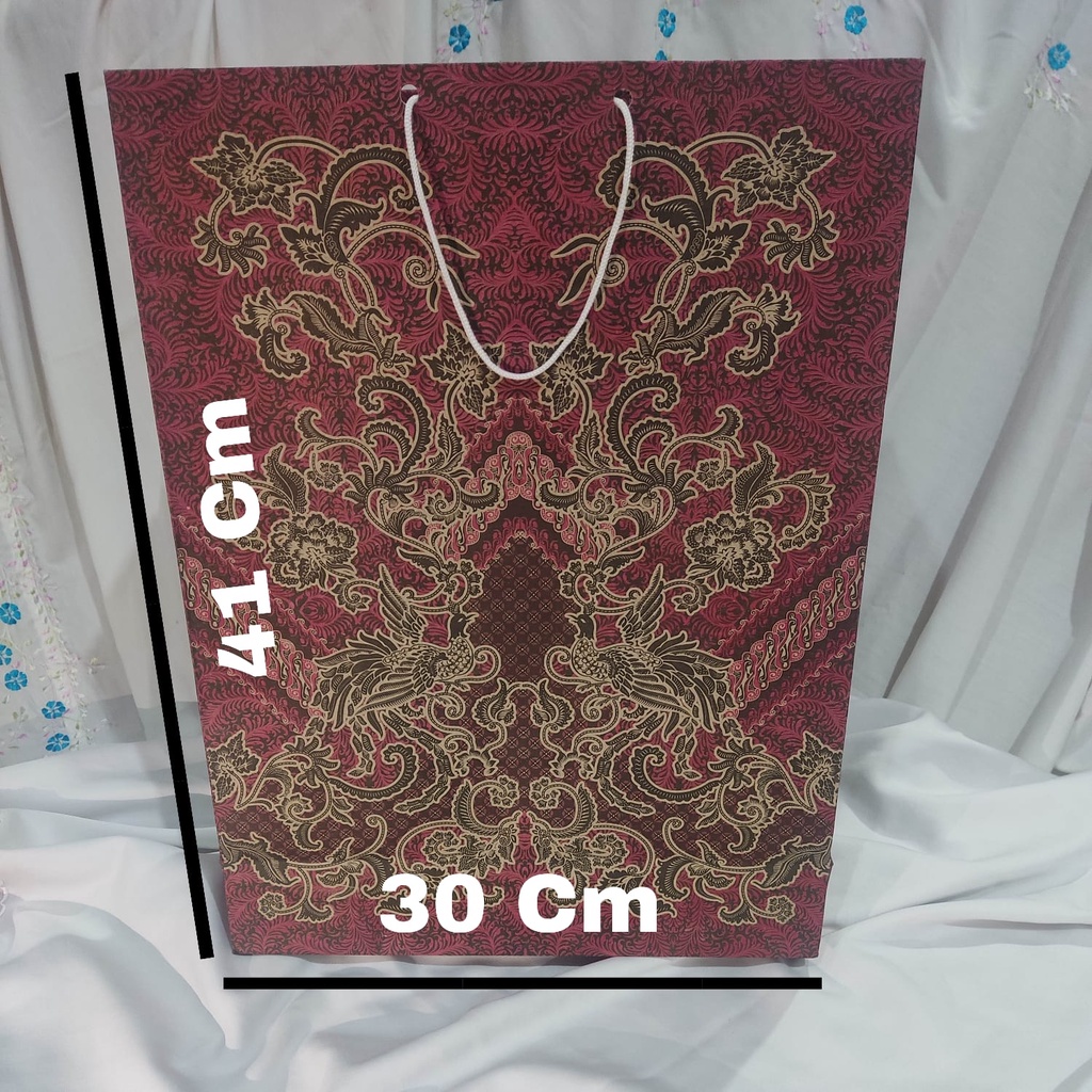 

Paper Bag Besar Motif Batik 41x30x10cm