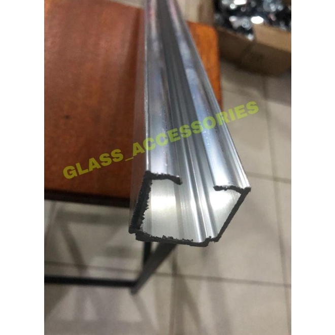 Rel Pintu Lipat/Track Husky 2 Mtr