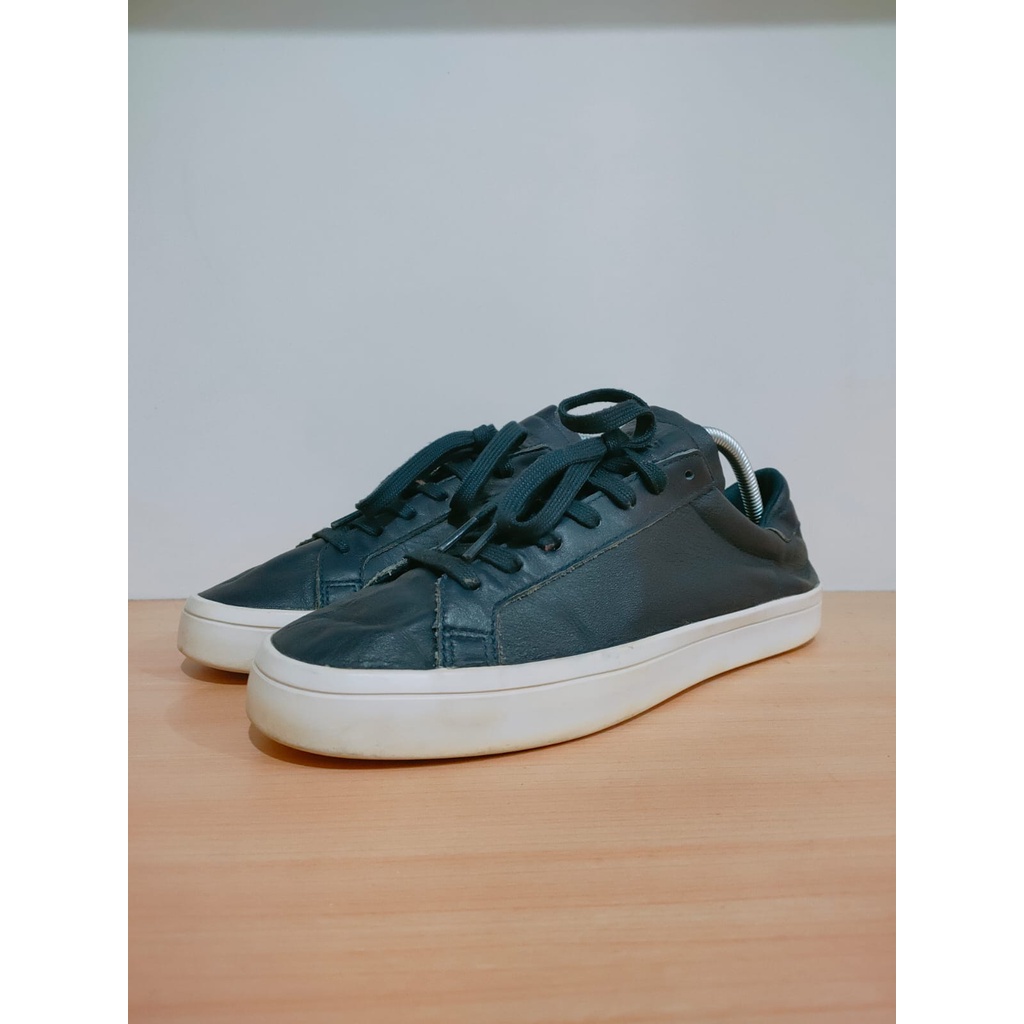 Adidas Court Vantage