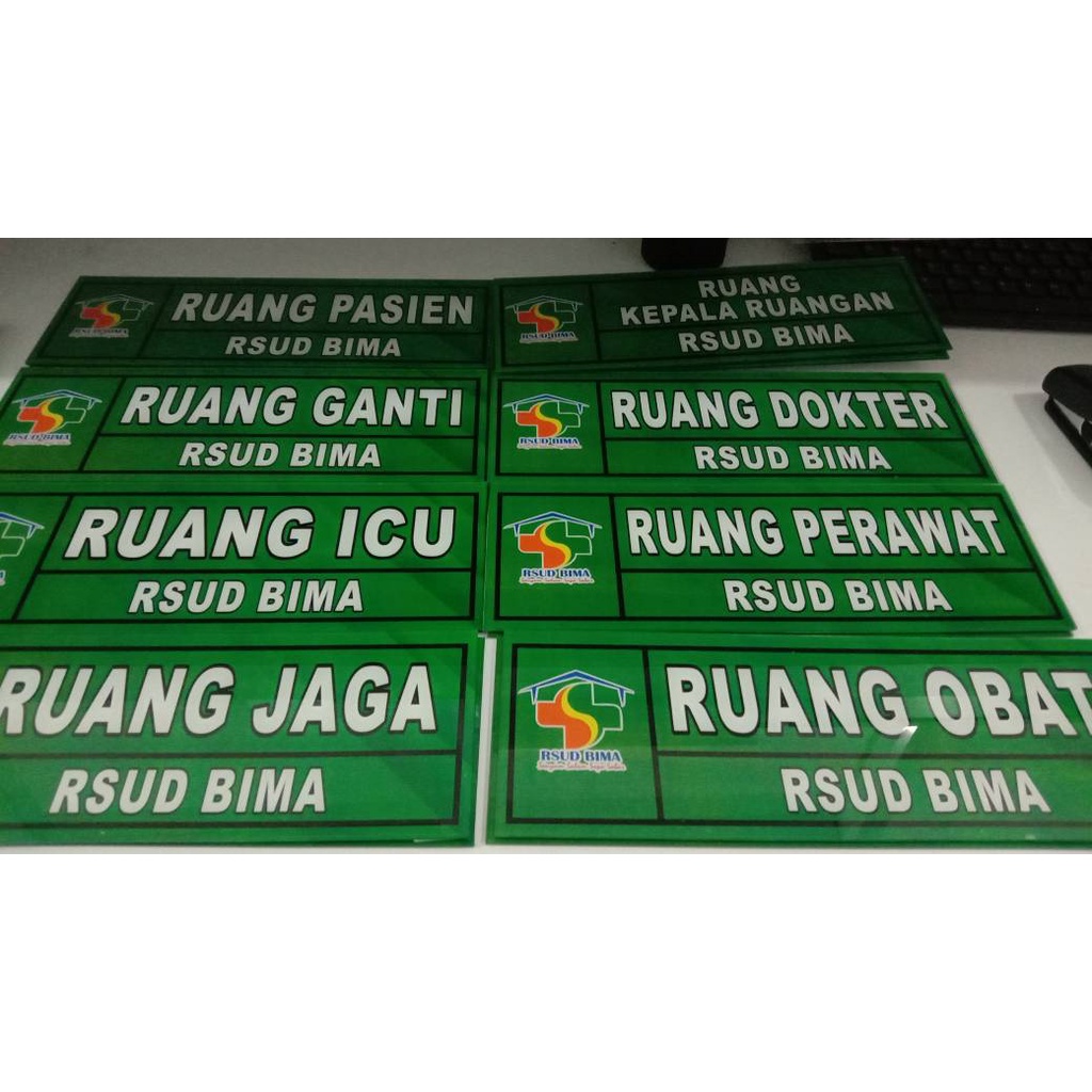 Papan Akrilik / Custom Papan Akrilik