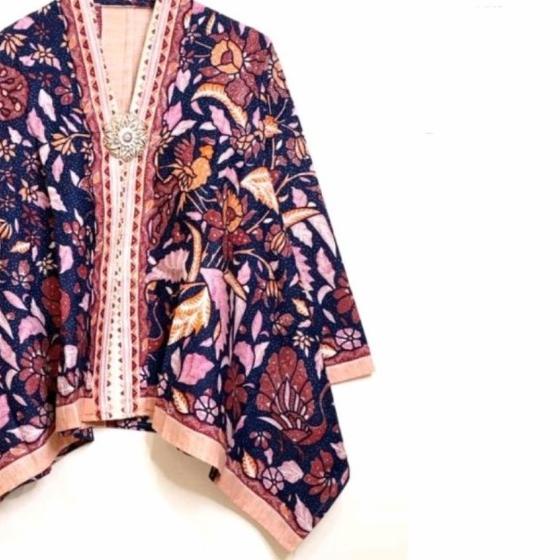 ATASAN BLOUSE BATIK TIGA NEGERI BATWING - Krem, S