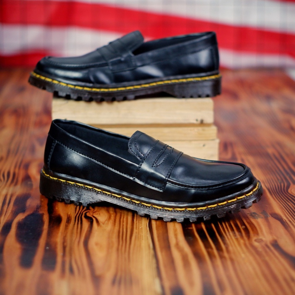 Sepatu Loafer cewe Formal Kasual Kulit Asli Slip On Kerja Kantor Kuliah || Sepatu Pantofel Kulit Pria Guru PNS Dosen Kondangan TRandy Kekinian
