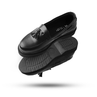 Sepatu Slip On ”XANDER OUTSOLE BLACK” LIMITED EDITION