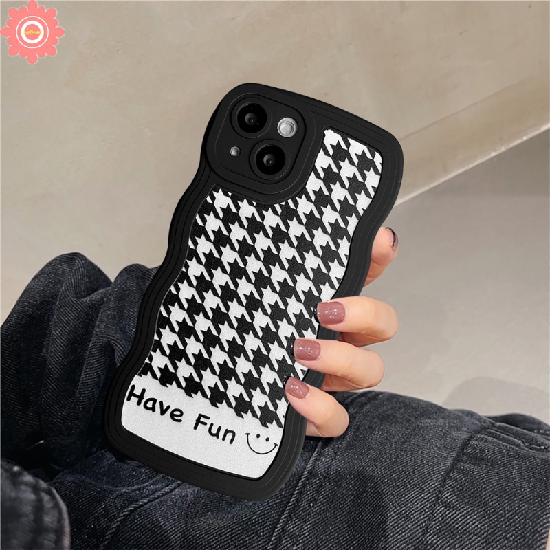 Punya Fun Smile Case Realme C53 C55 10 C12 C15 C35 C11 C25s C25 5 5s 6i 5i C3 C1 C25Y C21Y C20A C20 C11 2021 C20A Ins Fashion Houndstooth Soft Black Wavy Edge Case