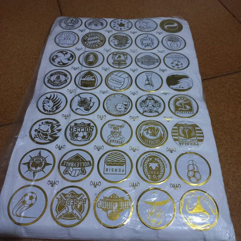 1pck tazos besi emas isi 40 keping