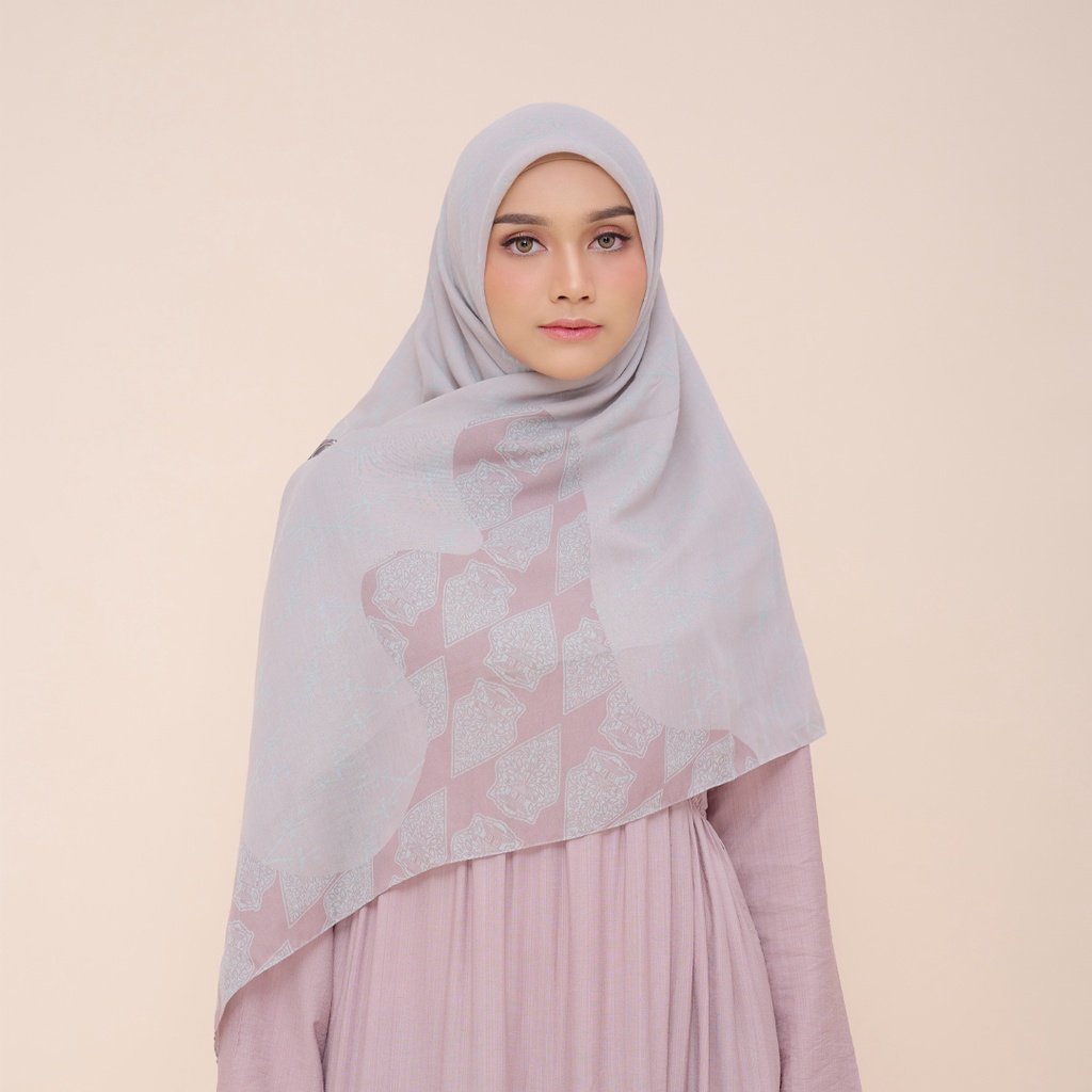 ZM Zaskia Mecca - Hijab Syari Yogya Dusty Purple Scarf Kerudung Segi Empat