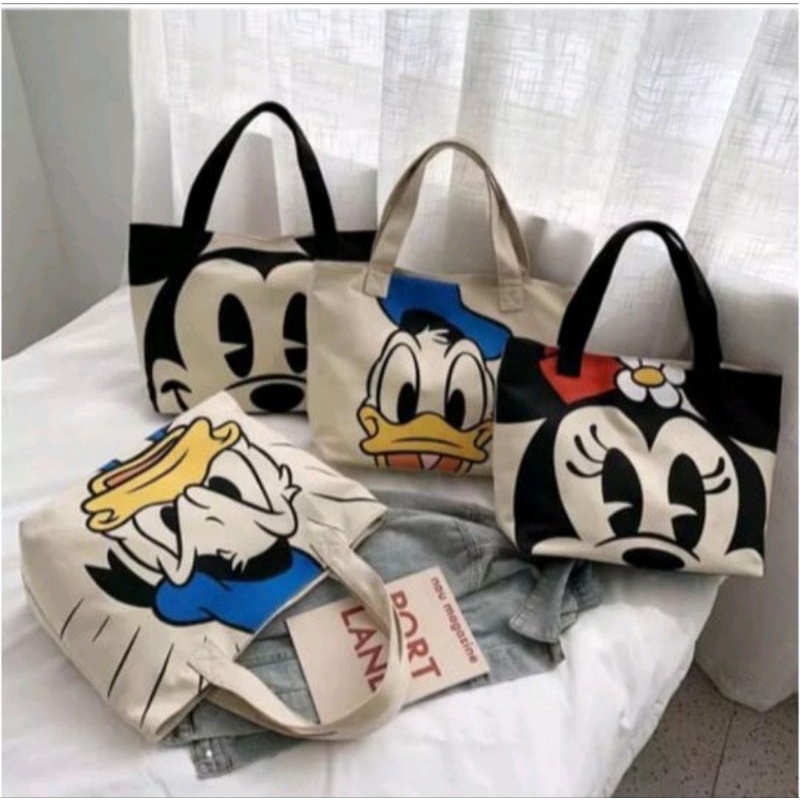 Tas Totebag Disney, Tas Totebag Donal, Tas Totebag Donald, Tas Donal Bebek, Tas Souvenir, Tas Sovenir, Tas Totbag, Tas Undangan, Tas Minie Mouse, Tas  Miki Mouse, Tas Murah, Tas Viral, Tas Kekinian, Tas Anak, Tas Kekinian, Tas Sleting, Tas Disney