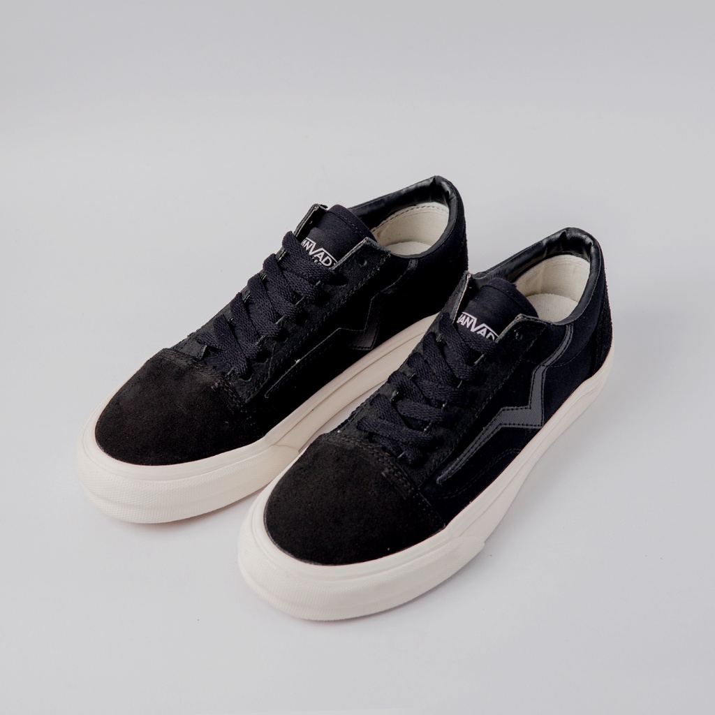 HANVADZ Krakatau Mono Black | Sepatu Unisex