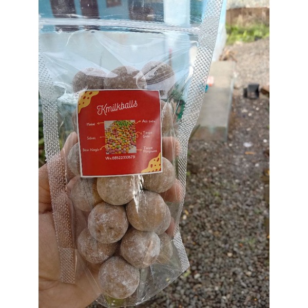 

Bola Susu (Kmilkball) Coklat