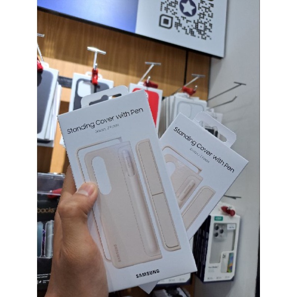 Standing Cover with S Pen Z Fold4
