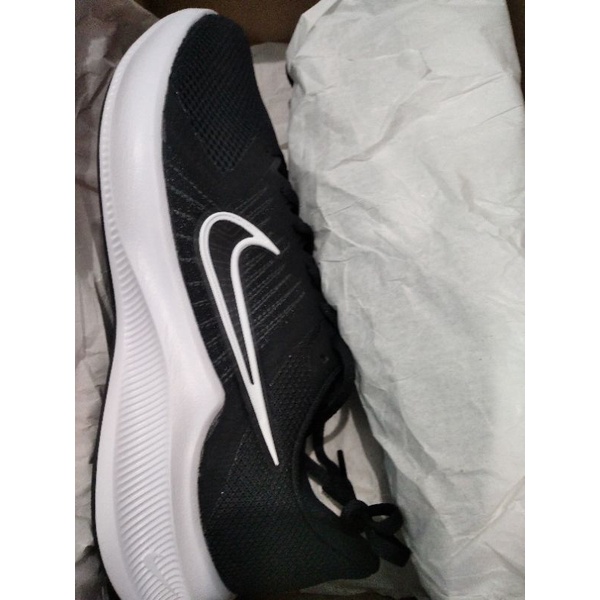 Nike downshifter11Art code:CW3411006
MEN SHOES
size : 42(26.5cm)&43(27.5cm)
Bandrol:899.000
Obral:50