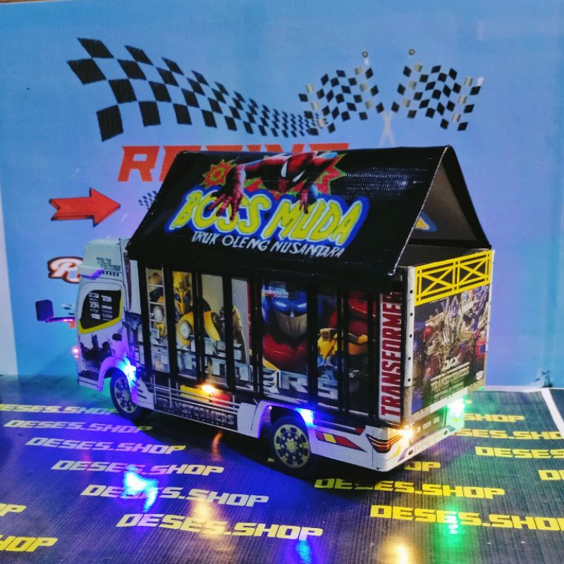 miniatur truck oleng BISA CUSTOM FOTO DAN NAMA DI PINTU BELAKANG