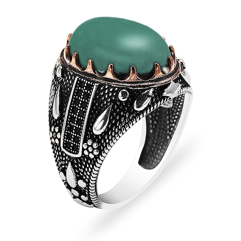 Perhiasan Cincin Bentuk Tetesan Air Warna Silver Emerald Untuk Pria