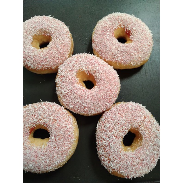 

Laritza donat strowberi