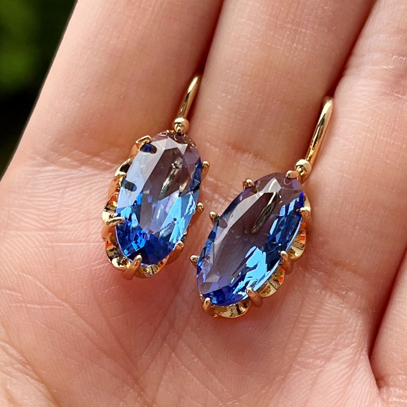 Fancyqube Anting Juntai Bentuk Oval Kubik Zirkonia Warna Emas Untuk Wanita