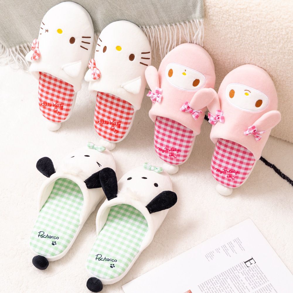 SANDAL RUMAH CINNAMOROLL MELODY BADTZMARU KUROMI HELLO KITTY POMPOMPURIN POCHACCO DOG SEPATU KAMAR RUANGAN IMPOR