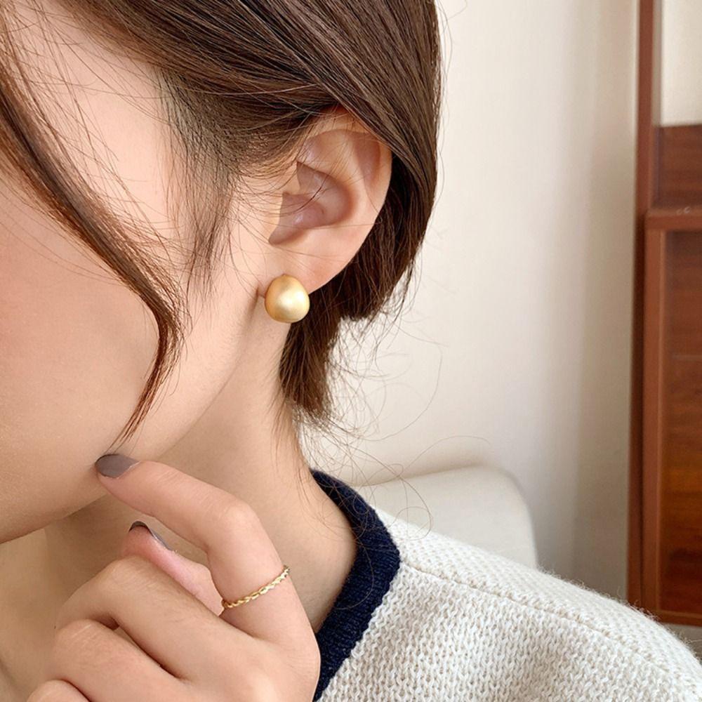 Needway  Gadis Anting Temperamen Sederhana Frosting Musim Gugur Fashion Perhiasan Fashion Unik
