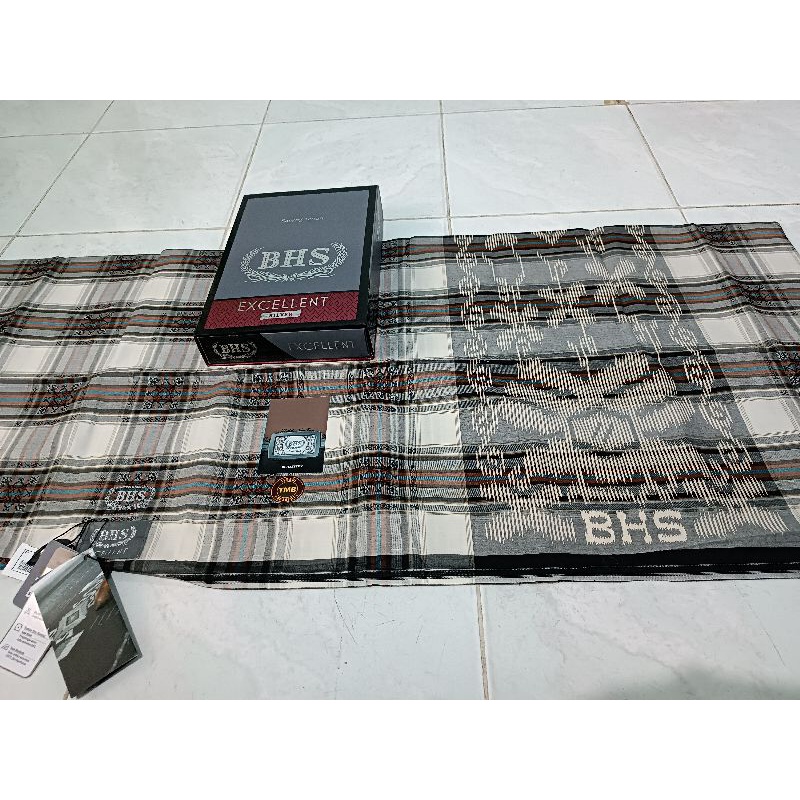 Jual Sarung BHS Kotak jadul barang langka Original | Shopee Indonesia