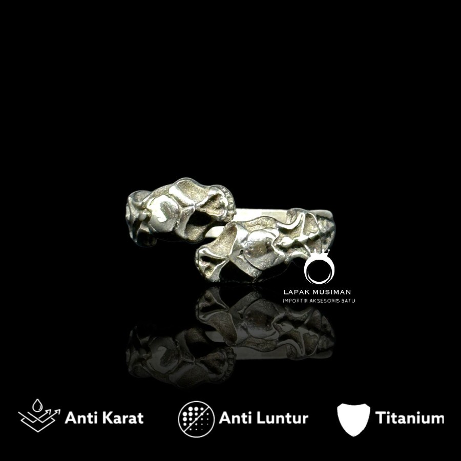 [Bayar Di Tempat] Cincin Pria Titanium Anti Karat Motif Karakter Skull Asli Keren