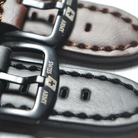 Strap tali jam tangan kulit swiss army alexandre expedition berkualita - Hitam