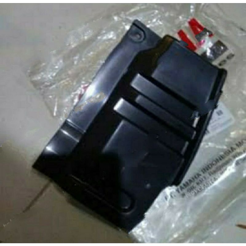 COVER TUTUP BATRE AKI XRIDE 115 YAMAHA ORIGINAL YGP