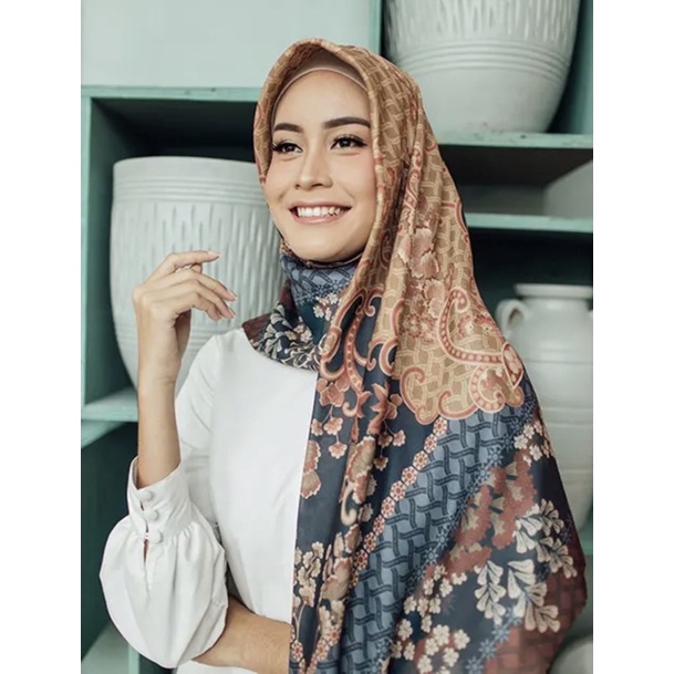 sale wearing klamby bunaken scarf