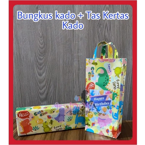 

Jasa Bungkus Dengan Kertas Kado / Bungkus Kertas Kado