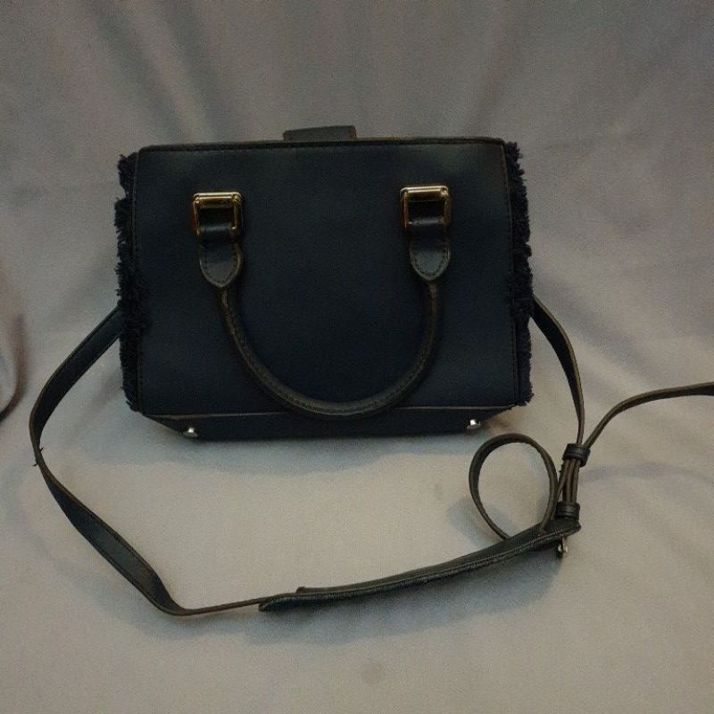 TAS CHARLES &amp; KEITH PRELOVED ORI