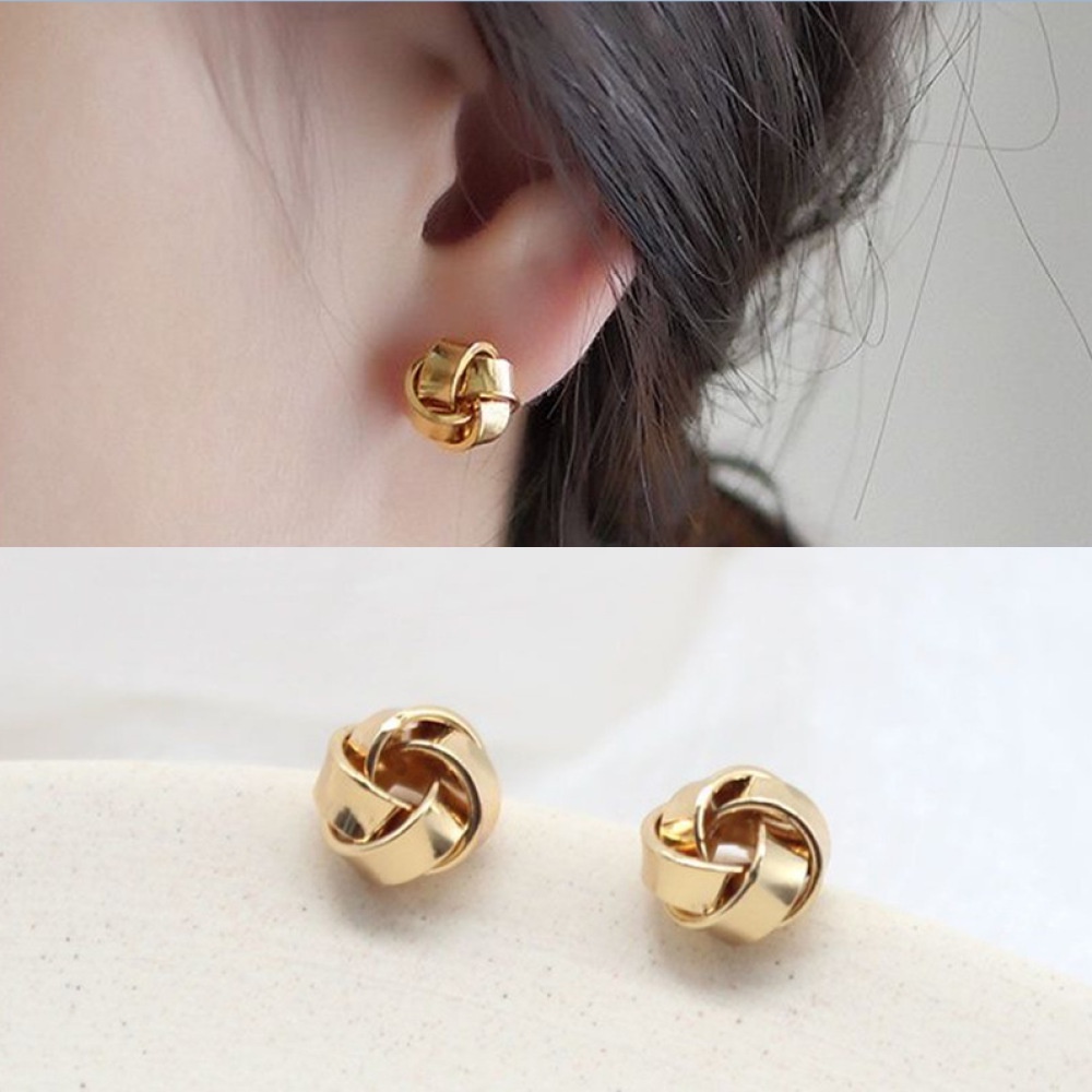 Anting Klip Tanpa Tindik Desain Geometri Twisted Bahan Metal Warna Goldsilver Untuk Wanita