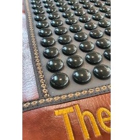 Kasur Terapi Kesehatan/Kasur Germanium/Theraphy Mattress/Kasur giokPerbedaan merek JANGSU dan THERAPHY MATTREES adalah# Jangsu ada pemanas suhu..Colok ke listrik(ada remote)# Theraphy TIDAK ada Pemanas hanya Matras