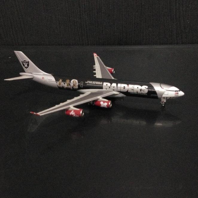 Diecast Pesawat Airasia Malaysia A340-300 Skala 1/500 By Sky500