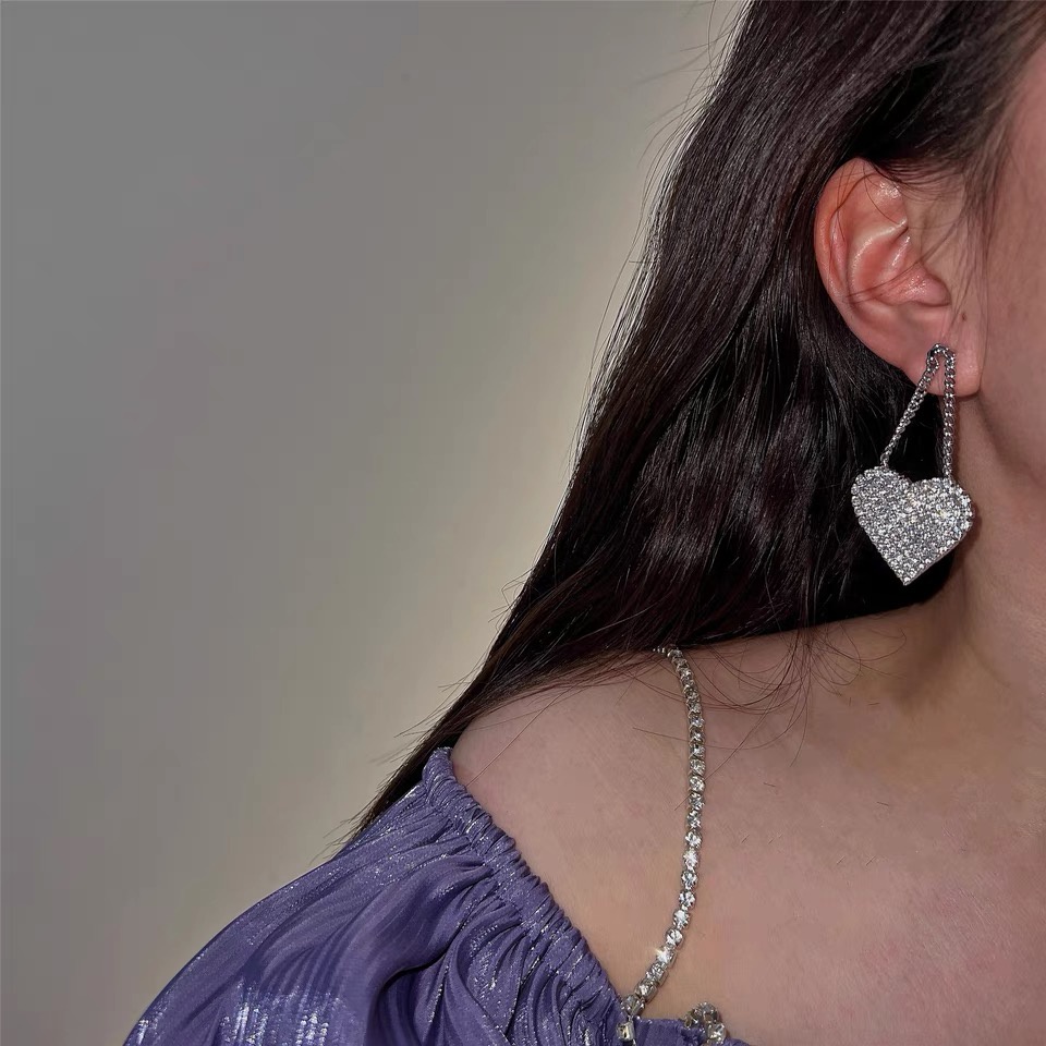 Anting 925 Silver Needle Bentuk Hati Aksen Berlian Gaya Jepang Korea Untuk Wanita