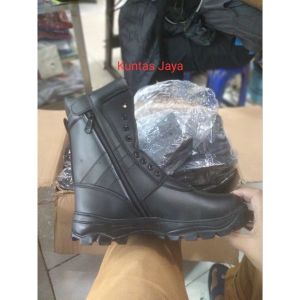 Sepatu*PDL*Satpam
