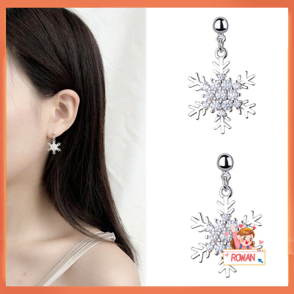 Perhiasan Anting Bentuk Bunga Snowflake Bahan Zircon Untuk Natal